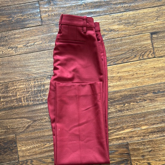 Stylish Raspberry Trousers from Banana Republic. - Picture 3 of 3